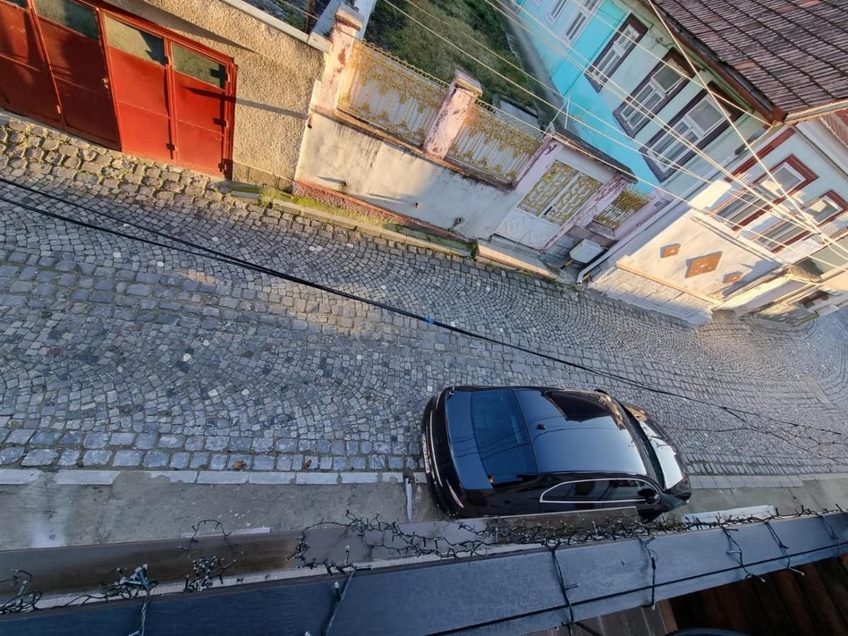 Casa Chiper - Attic Apartment With View Brașov Exterior foto