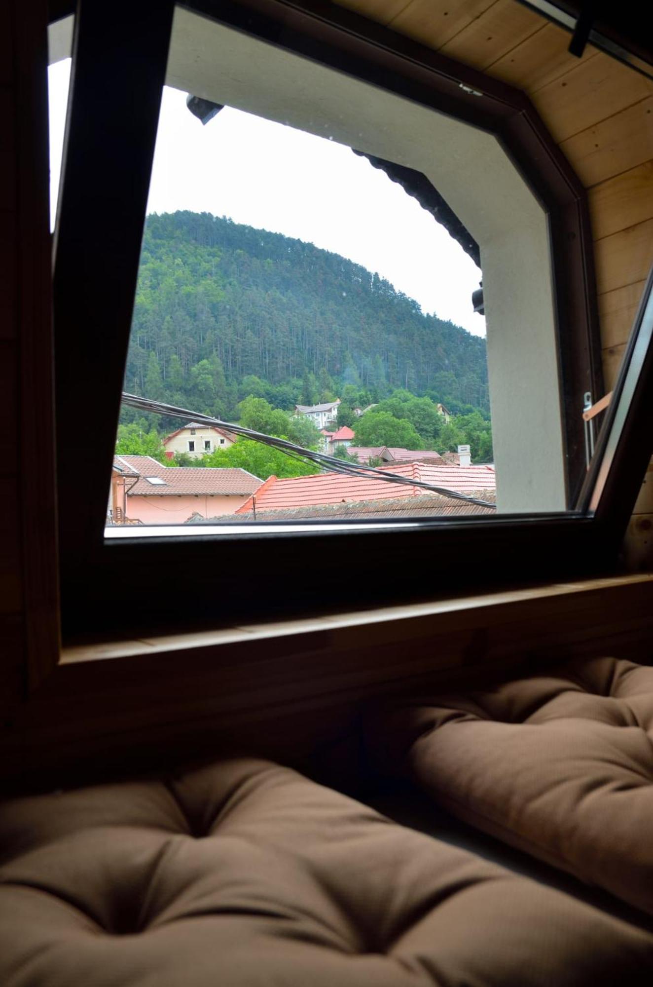 Casa Chiper - Attic Apartment With View Brașov Exterior foto